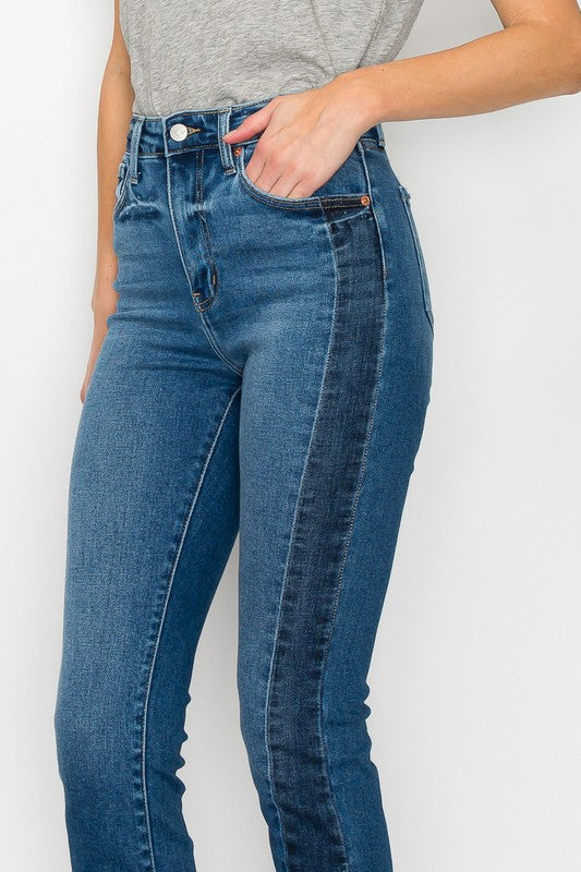 PLUS SIZE - HIGH RISE SLIM STRAIGHT JEANS