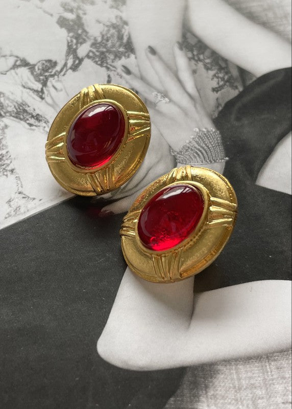 Vintage style red glass jelly stud earring