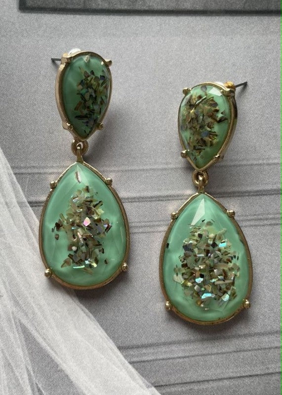 Vintage style green drop stud earring