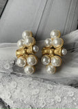 Vintage style pearl golden stud earring