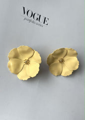 Vintage style yellow flower stud earring