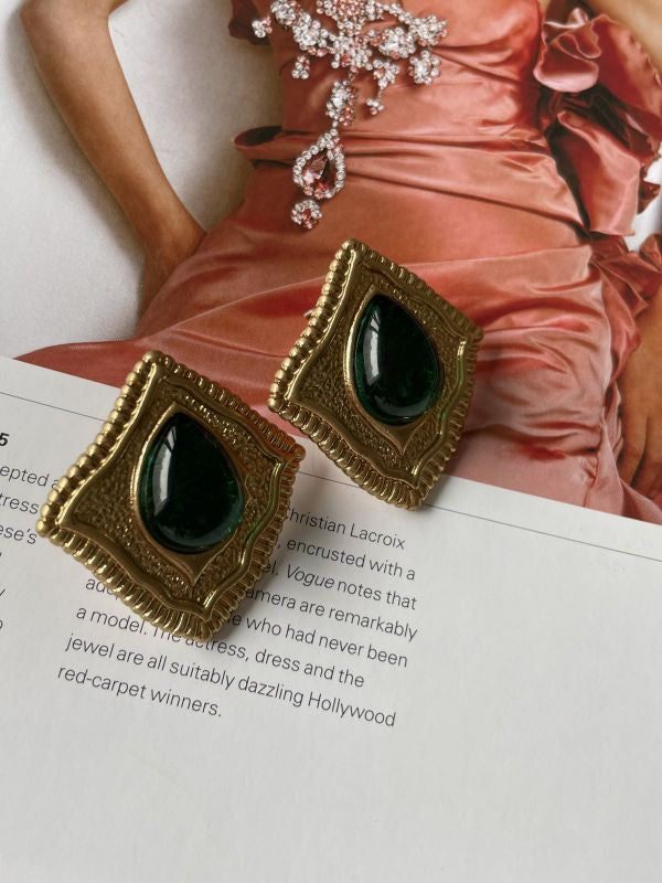 Retro style green glass jelly stud earring